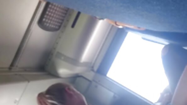 Adolescentul ia în nemernic un bărbat de două ori mai mare decât ea